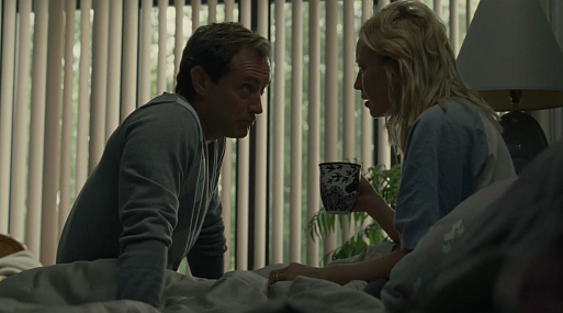 Вышел дублированный трейлер драмы «Гнездо» с Джудом Лоу и Кэрри Кун