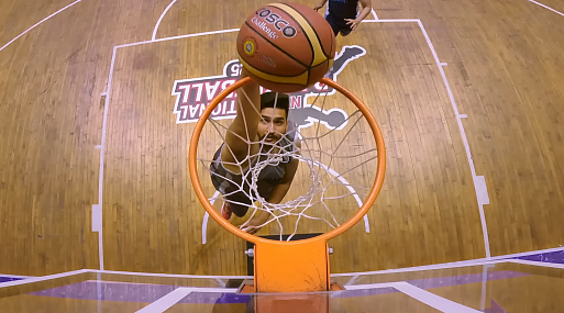 Баскетбольная команда переписывает правила игры в комедии «Звёзды на земле»