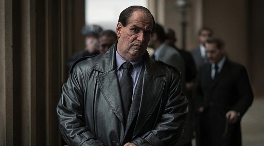 Колин Фаррелл на свежих кадрах «Пингвина»