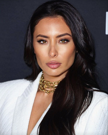 Карли Лейлани Перес