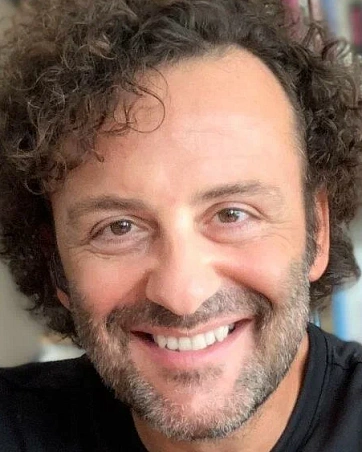 Эрдиль Яшароглу