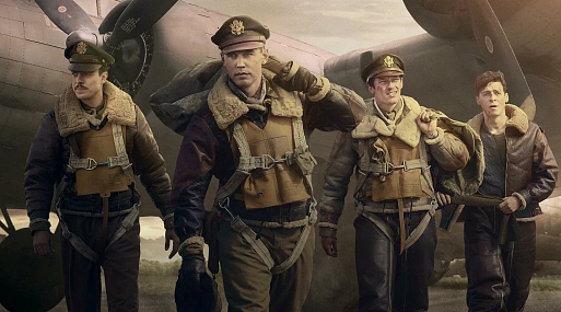 Свежие кадры из сериала «Властелины воздуха»