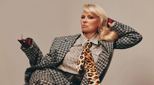 Памела Андерсон сыграет в драме «Место предназначения» с Тайкой Вайтити и Эллен Бёрстин