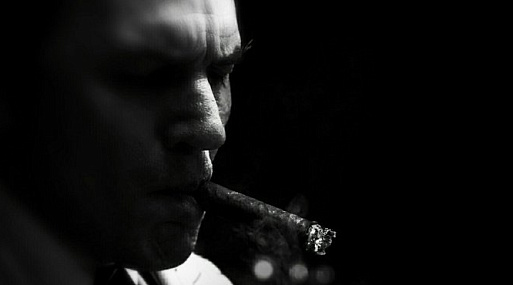 «Самый известный гангстер Америки»: Том Харди перевоплотился в Аль Капоне в первом трейлере байопика «Лицо со шрамом»