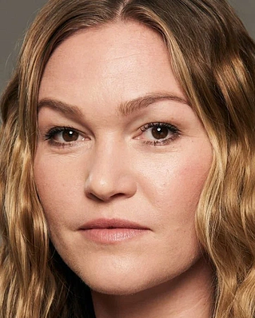 Джулия Стайлз