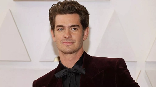 Эндрю Гарфилд сыграет в байопике про астронома Карла Сагана