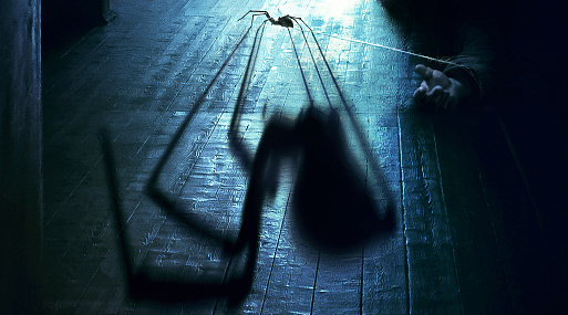 Чёрная вдова выходит на охоту в трейлере хоррора «Укус смерти»