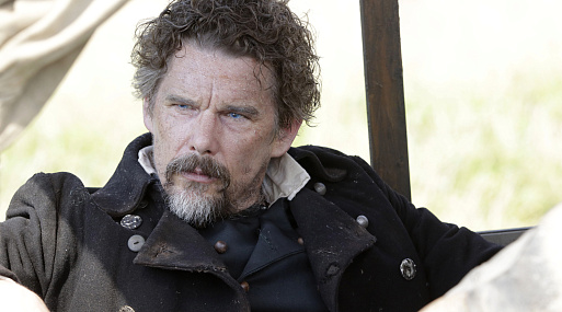 Итан Хоук, Рассел Кроу и Джулия Джонс сыграют в историческом эпике «Бремя»