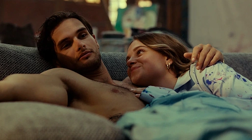 Смотрим трейлер чувственной мелодрамы «Все оттенки красного»