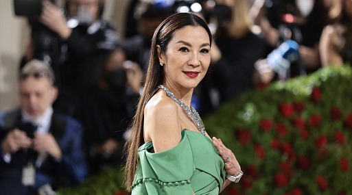 Мишель Йео станет мадам Моррибль в экранизации мюзикла «Злая»