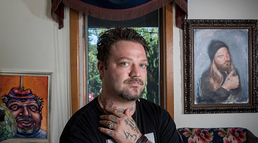 «Чудаки», веселье кончилось: как психиатрический диагноз мог стать причиной увольнения Бэма Марджеры