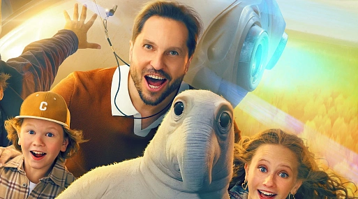 Кукарака: Александр Ревва в первом трейлере семейной комедии «Ждун 2»