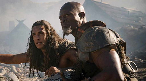 Гладиатор Тит и королевская семья на кадрах сиквела «Мятежной луны»