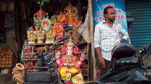 На кинофестивале «Зеркало» раздали призы. Главная награда досталась индийскому фильму «Назир»