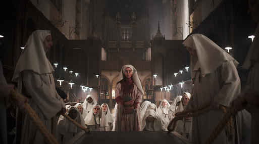 Джена Мэлоун раскрывает тайну шотландского монастыря в трейлере хоррора «Освящение»