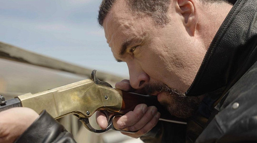 Александр Невский геройствует в трейлере «Нападения на Рио Браво»