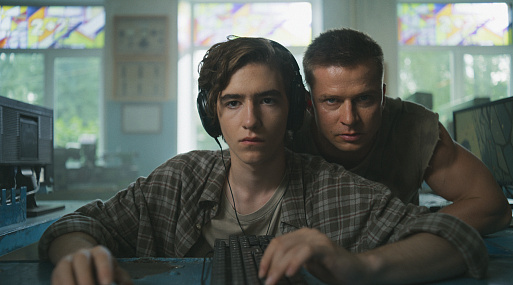 «Ты когда-нибудь перестанешь быть терпилой?»: вышел трейлер сериала «Хэдшот»