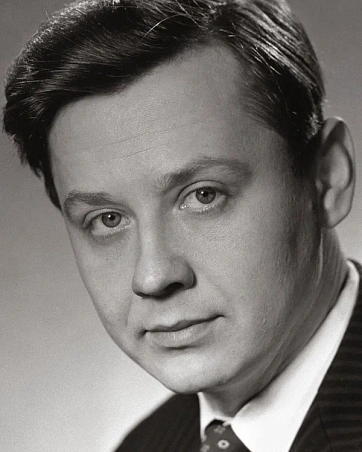 Олег Табаков