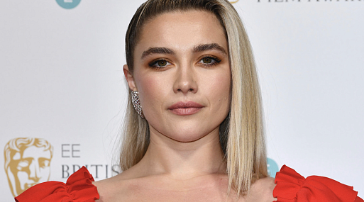 Флоренс Пью ответила на реакцию поклонников на её прозрачное платье