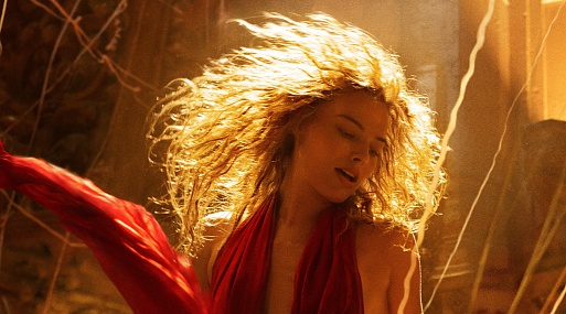 Марго Робби отчаянно покоряет Голливуд в трейлере «Вавилона» Дэмьена Шазелла