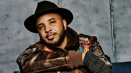 Джастин Симиен узнал о своём увольнении из «Лэндо» благодаря интернету