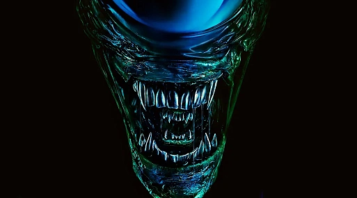 Сидни Чендлер и другие актёры на первых кадрах сериала «Чужой: Земля»