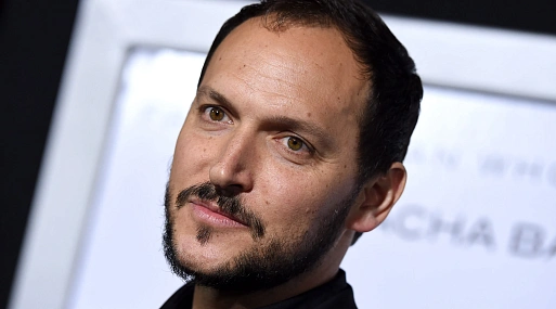 Луи Летерье пришлось переписать сценарий «Форсажа 10» в самолёте по пути на съёмки