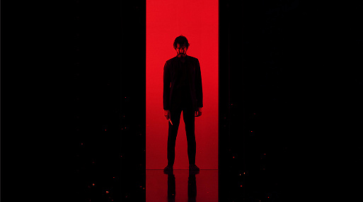 Боевик «Манкимэн» Дева Пателя выйдет в России 11 апреля