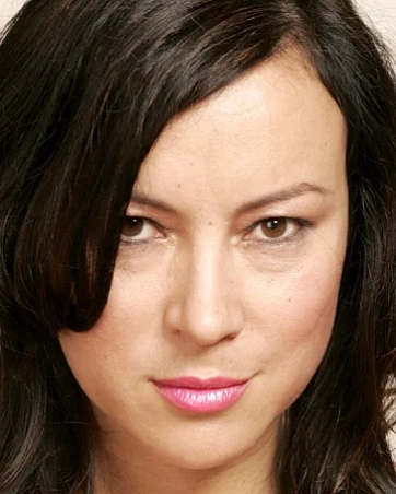 Дженнифер Тилли