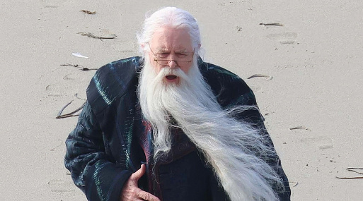 Джон Литгоу в роли Дамблдора на новых фото со съёмок «Гарри Поттера»