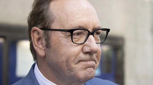 Кевина Спейси обязали выплатить $31 млн продюсерам «Карточного домика»