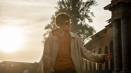 Иван Янковский и Любовь Аксёнова — на новых кадрах «Преступления и наказания»