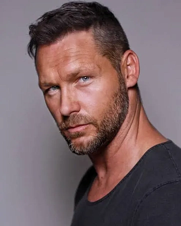 Тайрон Кеог