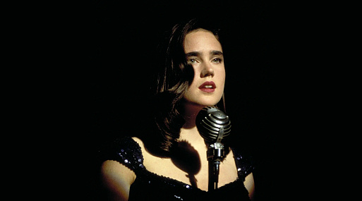 Научно-фантастический триллер «Тёмный город» получил новый постер в честь перевыпуска