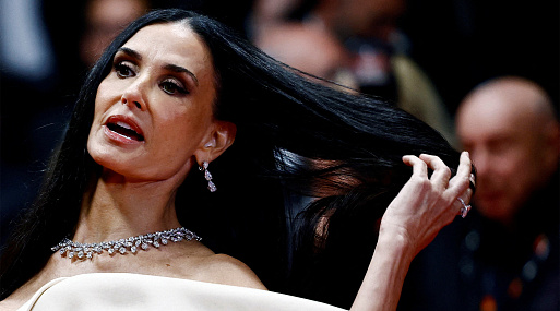 Боди-хоррор «Субстанция» с Дэми Мур произвёл фурор в Каннах