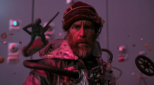 Сэм Рокуэлл на первом кадре «Удачи, веселитесь, не умрите» — сай-фай-боевика от режиссёра «Пиратов Карибского моря»