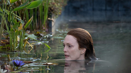 Джулианна Мур разгадывает тайну умершего мужа в трейлере мини-сериала «История Лизи»