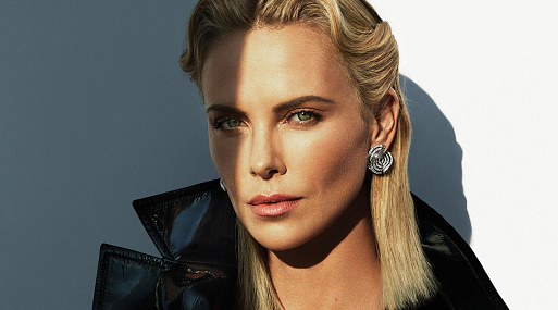 Взрывная амазонка из ЮАР: Шарлиз Терон исполнилось 45!