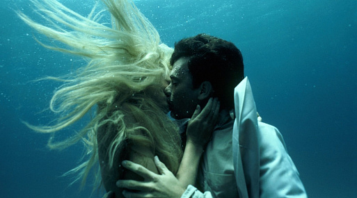 У ремейка «Всплеска» с Томом Хэнксом сменилась сценаристка