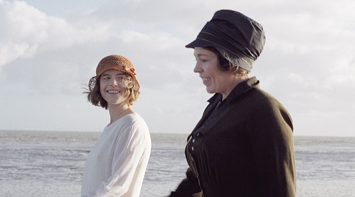 Оливия Колман и Джесси Бакли — в red band трейлере «Злобных маленьких писем»