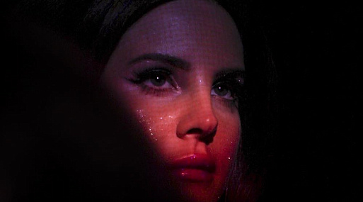 Лана Дель Рей выпустила песню Watercolor Eyes, записанную для сериала «Эйфория»