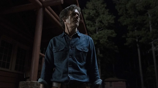 Кевин Бейкон восстаёт из мёртвых в трейлере экшен-хоррора «Охотник за головами»