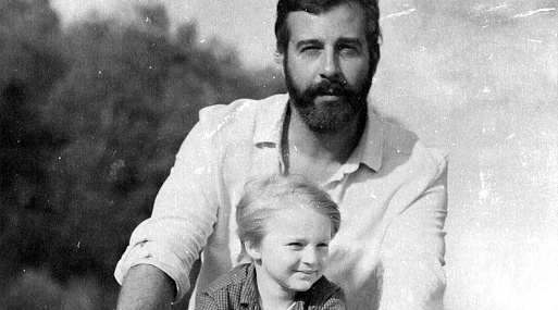 Иван Ургант на постере дебютной картины Николая Солодникова