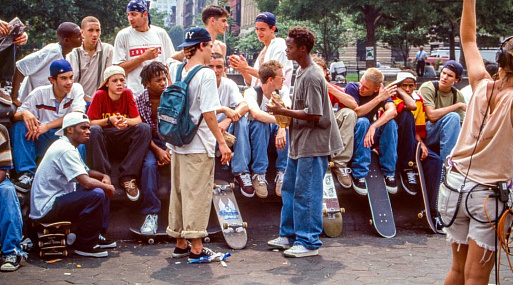 КИНОТВ проведёт открытую запись подкаста о подростках в кино на Beat Film Festival