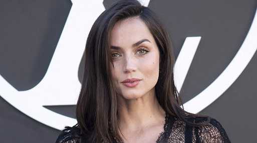 Ана де Армас может сыграть с Томом Крузом в новом фильме Дага Лаймана