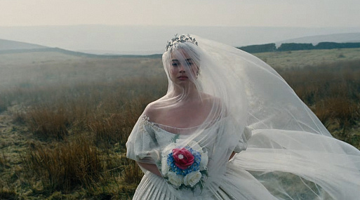 Страсть со вкусом вереска: Джейкоб Элорди и Марго Робби в первом трейлере «Грозового перевала»