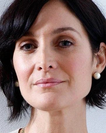 Кэрри-Энн Мосс