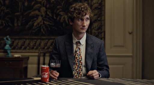 Вышел трейлер комедии «Кровопийцы» про беженцев из СССР и немецких вампиров