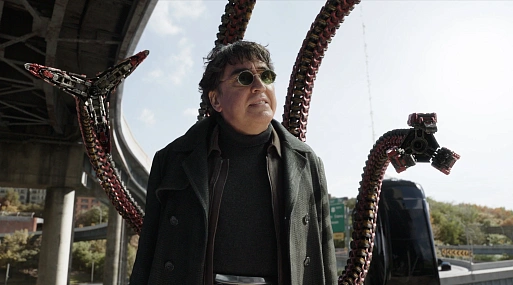 У Альфреда Молины были проблемы из-за огласки своей роли в «Нет пути домой»