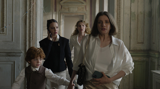 Аня Чиповская — в тизере сериала «Первый класс»